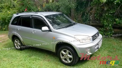 2001' Toyota photo #1