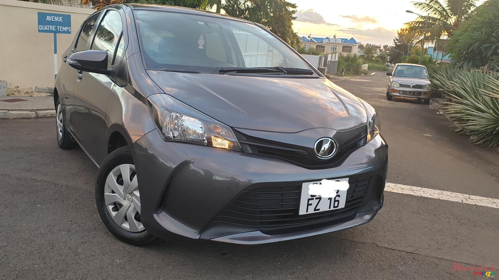 2016' Toyota Vitz photo #1