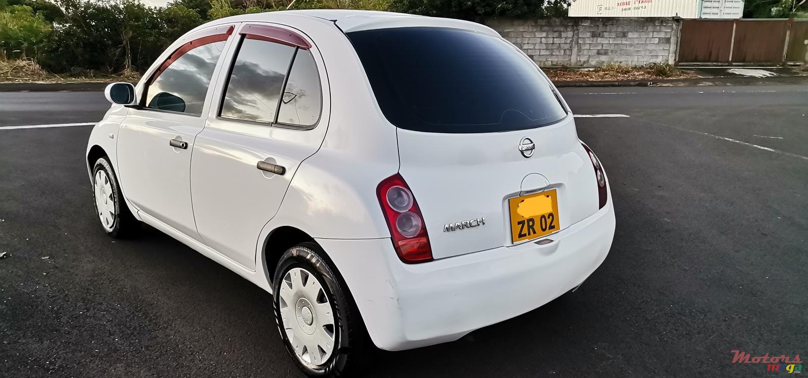 2002' Nissan March photo #6