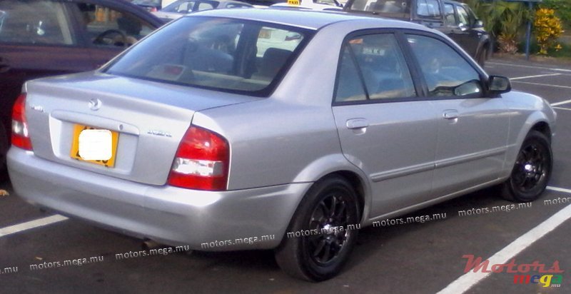 1999' Mazda 323 Familia photo #2