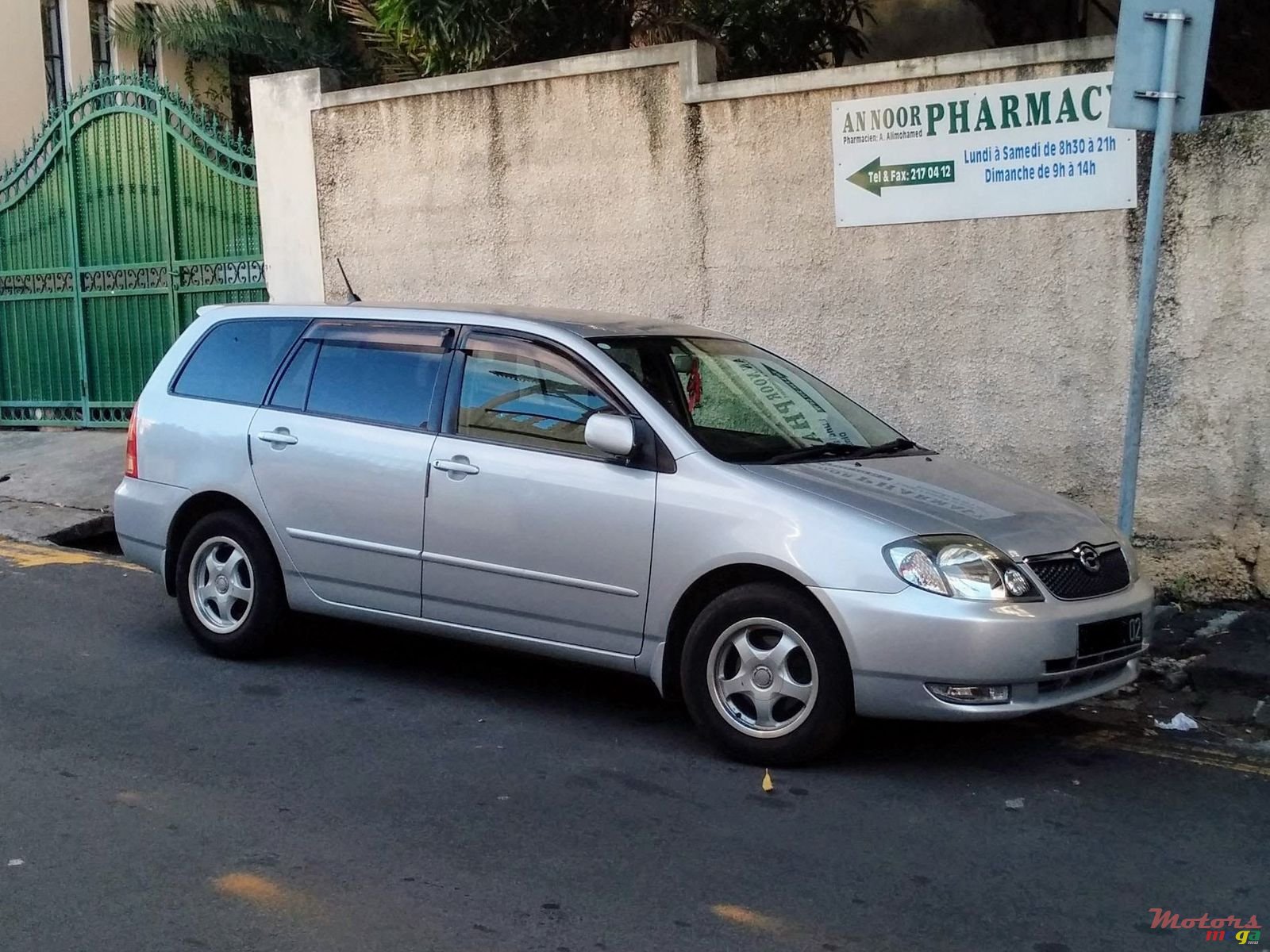 2002' Toyota F photo #1