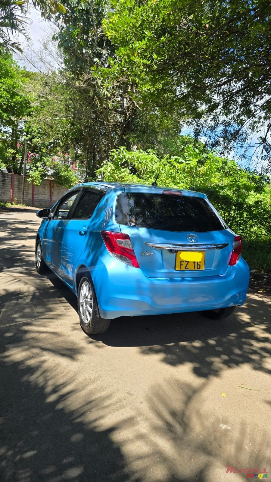 2016' Toyota Vitz photo #4