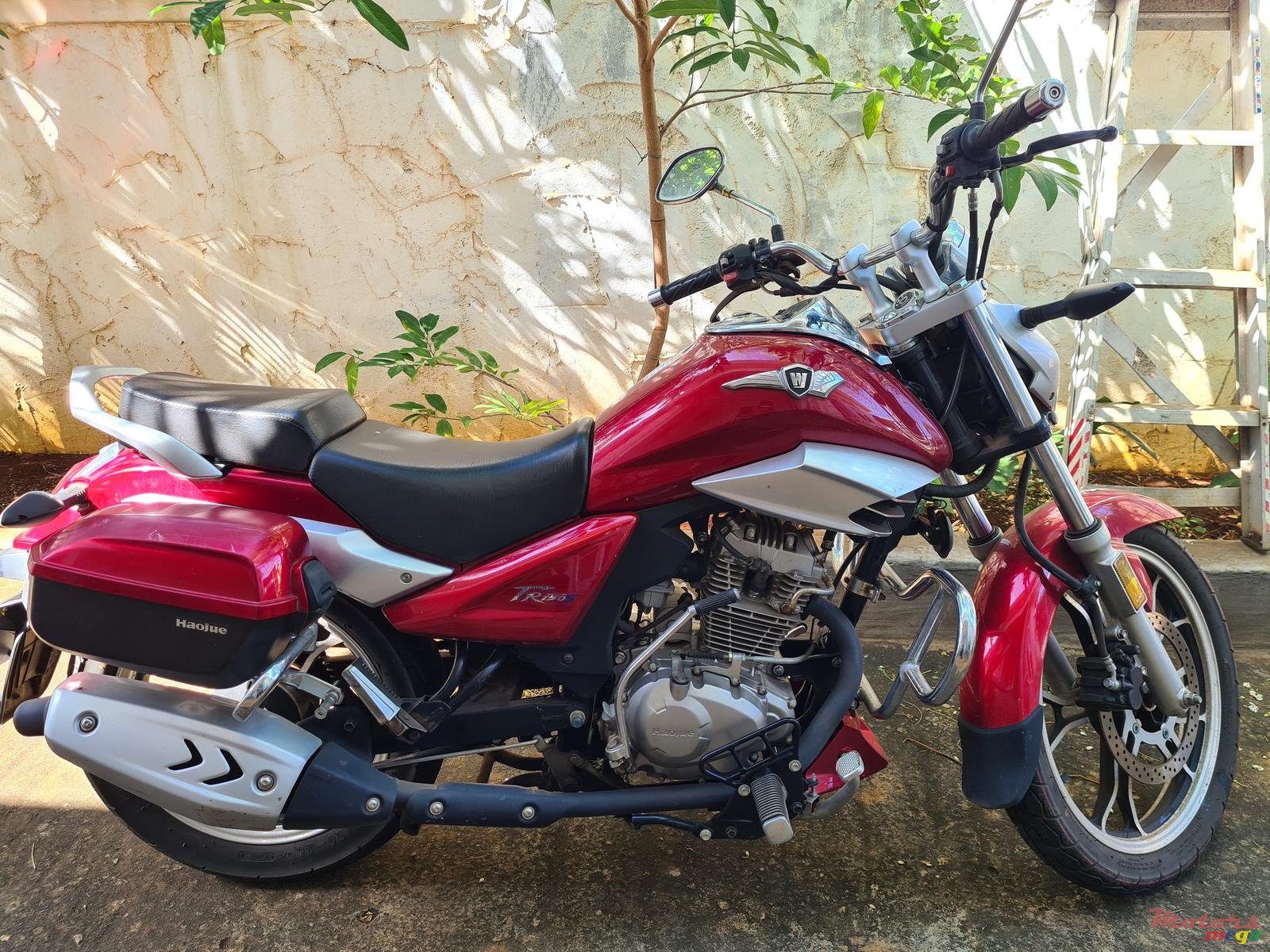 2018' Haojue TR 150S photo #1