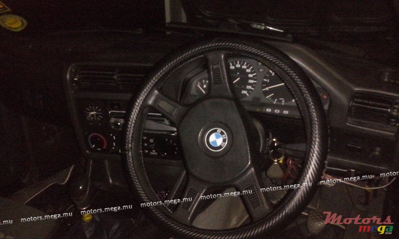 1991' BMW 3 Series Original E30 photo #3