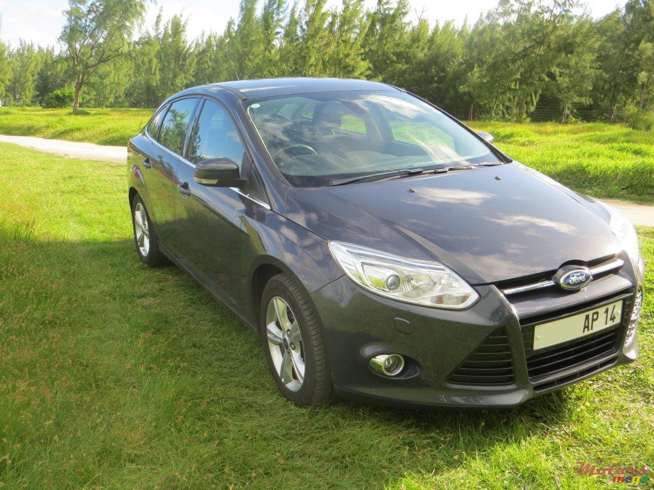 2014' Ford Focus photo #4