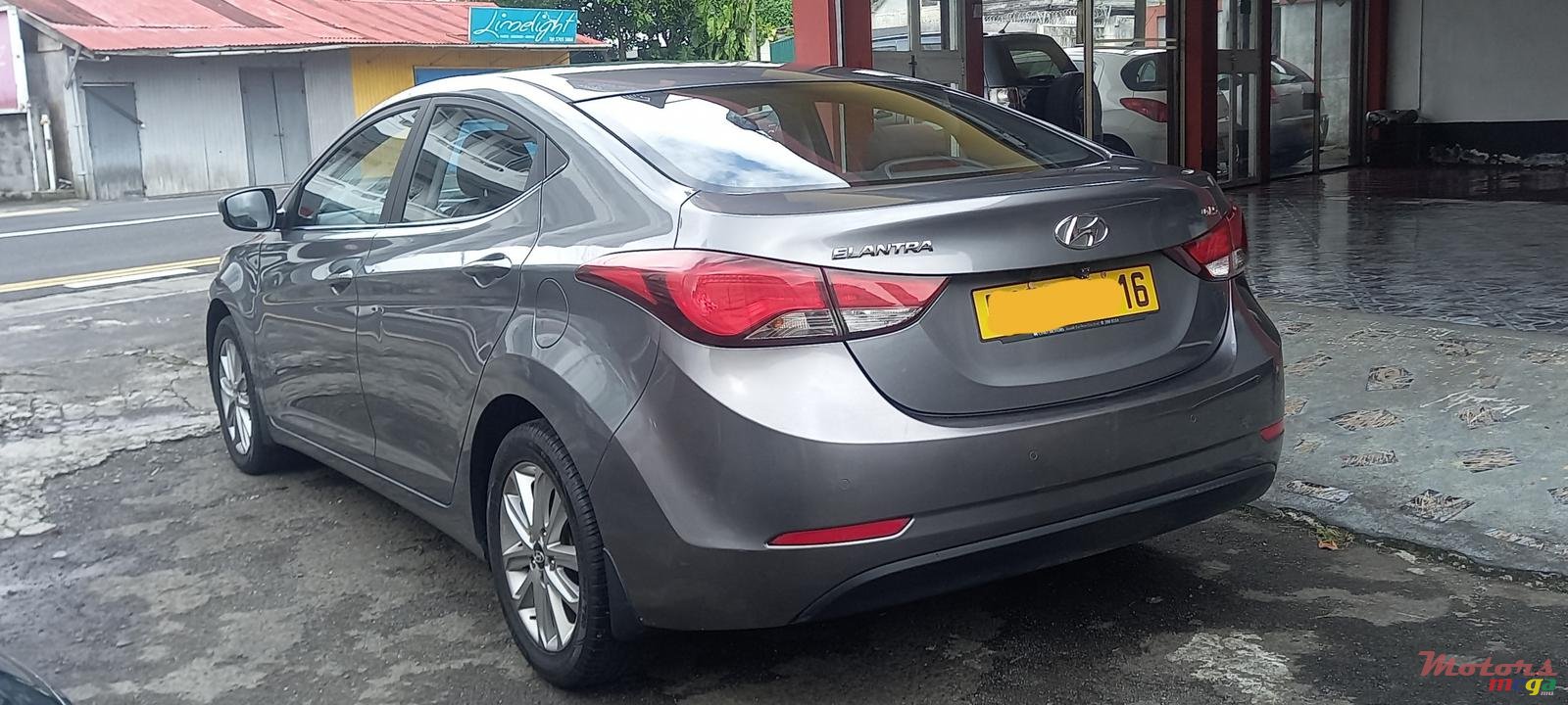 2016' Hyundai Elantra photo #4