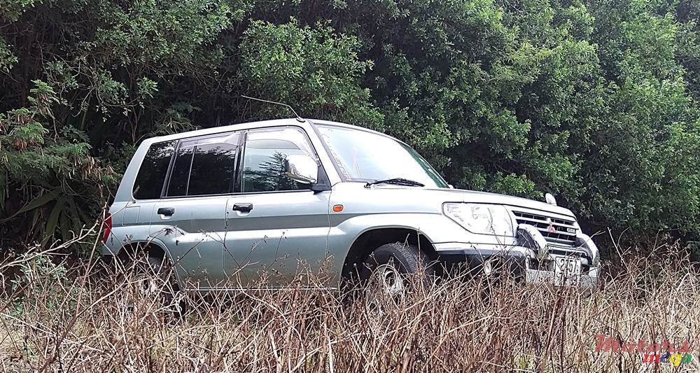 1999' Mitsubishi Pajero Pinin iO photo #2