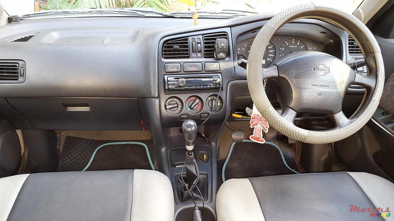 1999' Nissan Primera photo #5