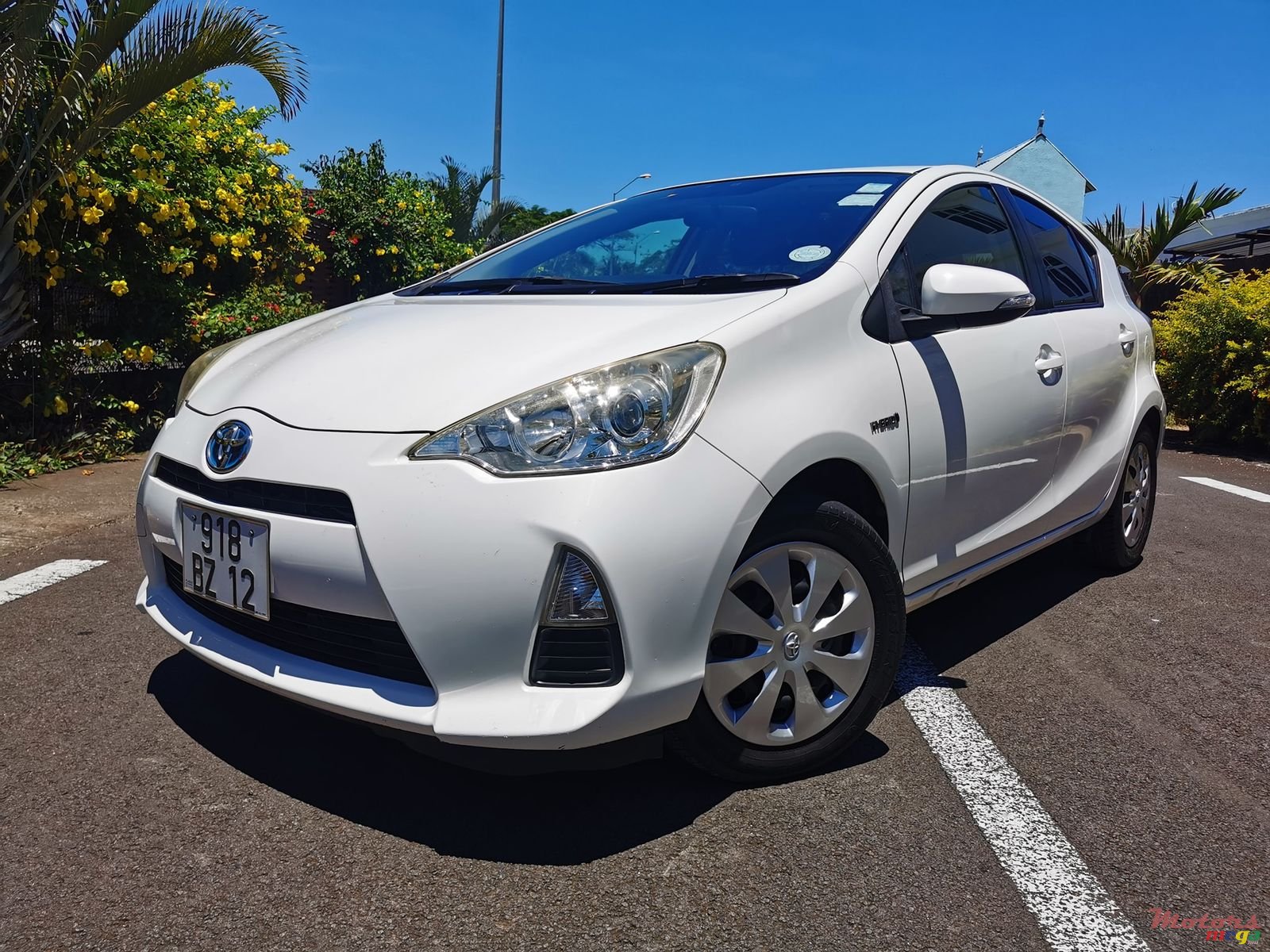 2012' Toyota Aqua photo #7