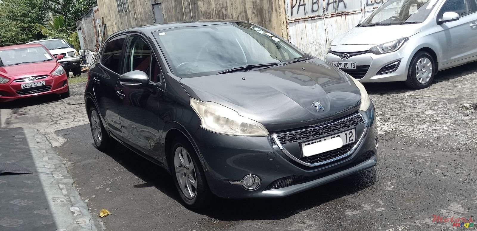 2012' Peugeot 208 photo #2