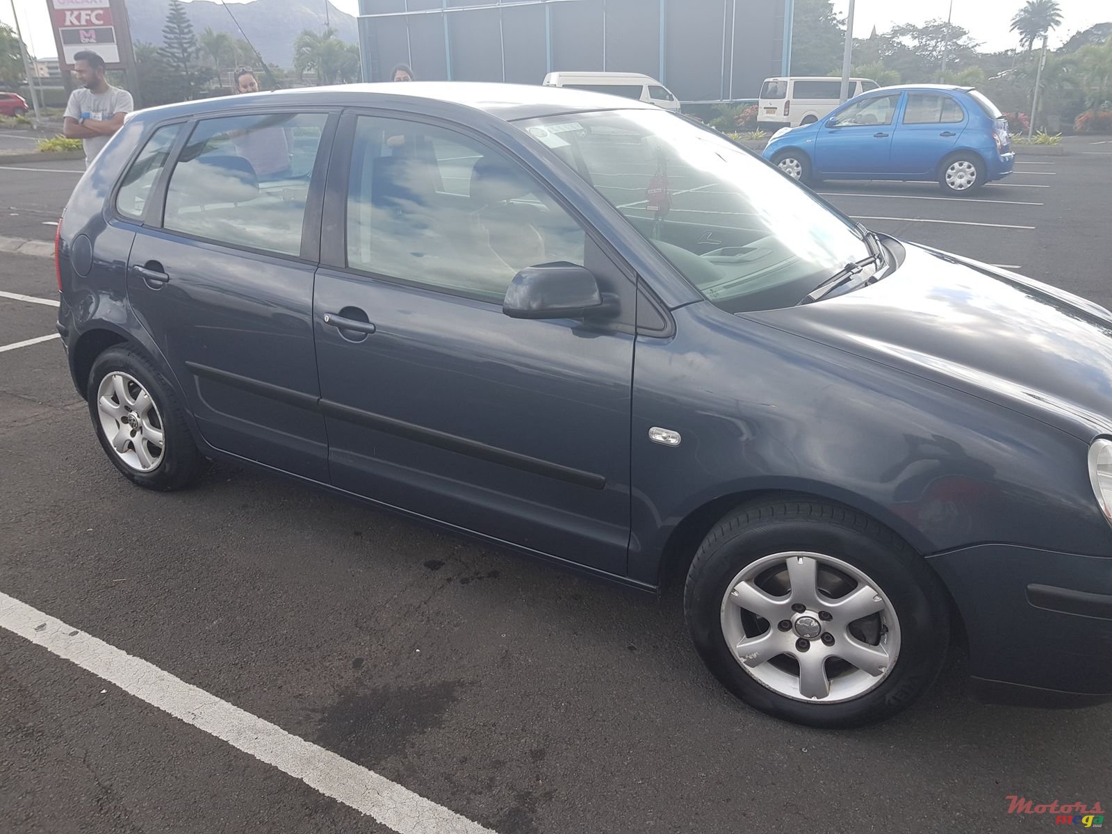 2004' Volkswagen Polo photo #4