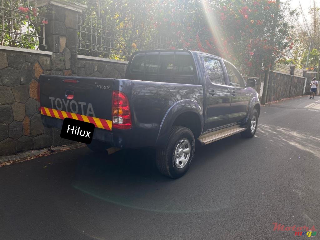 2006' Toyota Hilux any photo #4