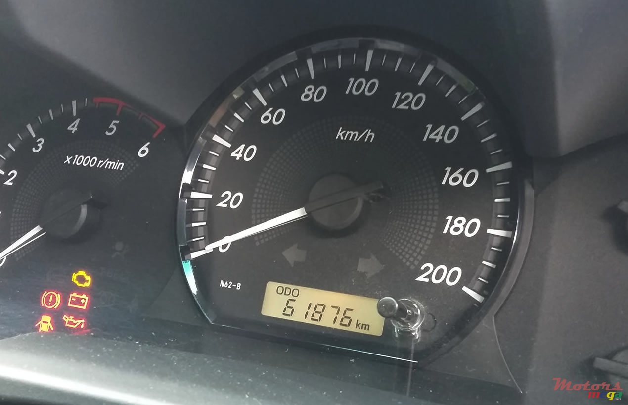 2014' Toyota Hilux photo #5