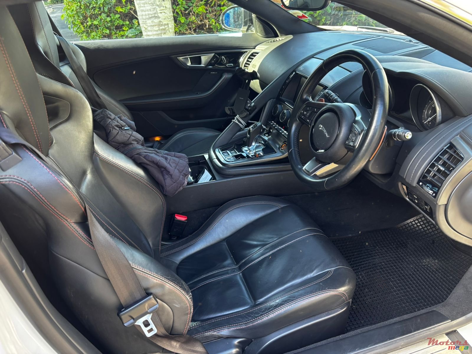 2014' Jaguar F-Type Modèle S photo #5