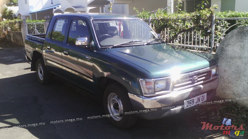 2001' Toyota HX2 photo #1