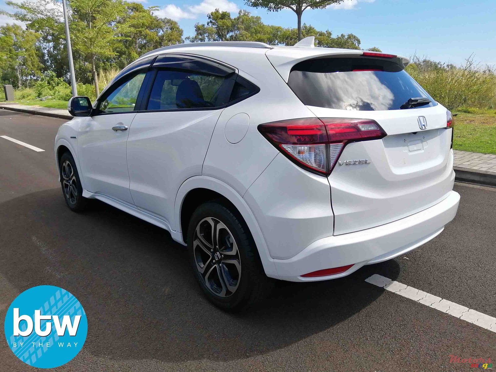 2015' Honda Vezel Z photo #2