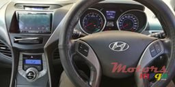 2012' Hyundai Elantra photo #3