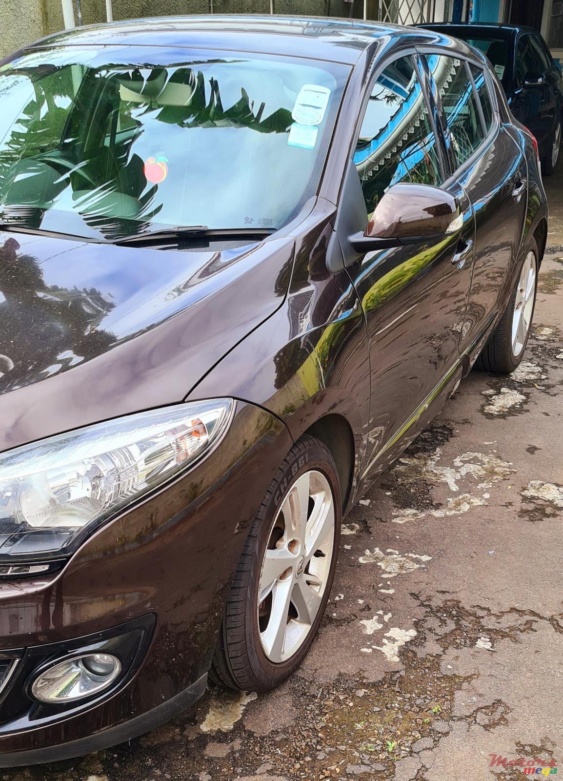 2013' Renault Megane photo #2