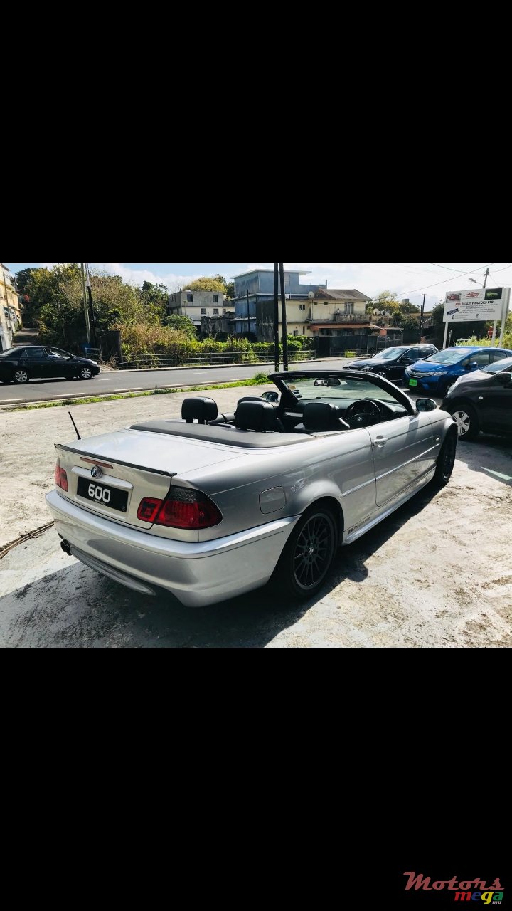 2001' BMW 3 Series Convertible photo #7