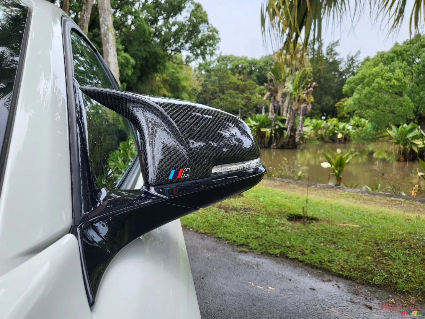 2015' BMW 118 photo #5