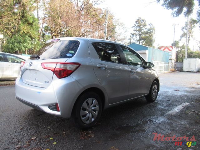 2017' Toyota Vitz photo #1