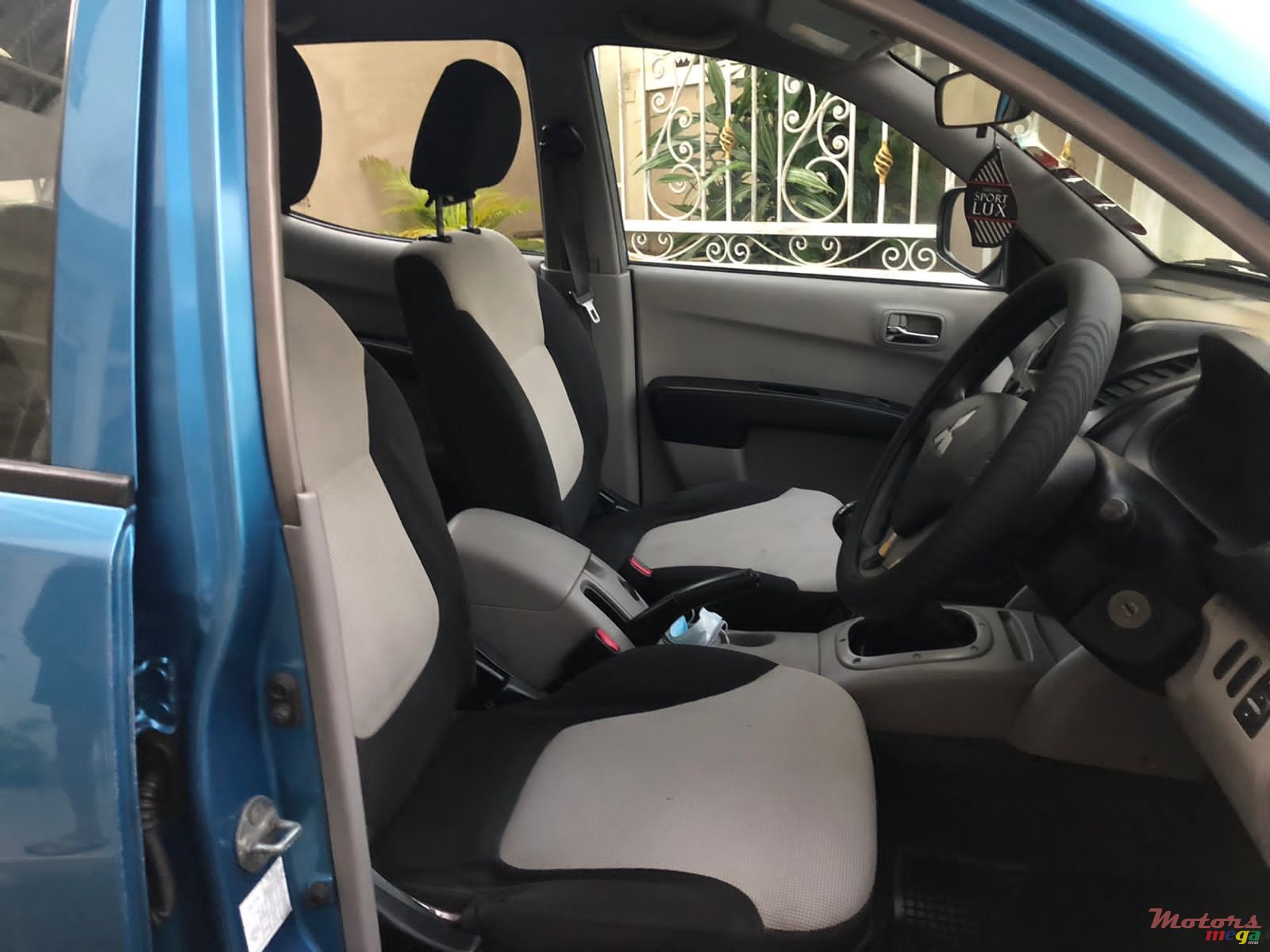 2011' Mitsubishi L 200 photo #6