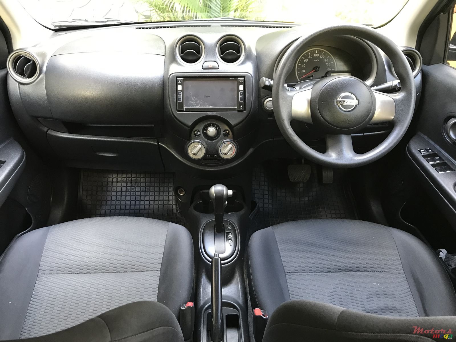 2012' Nissan March photo #5