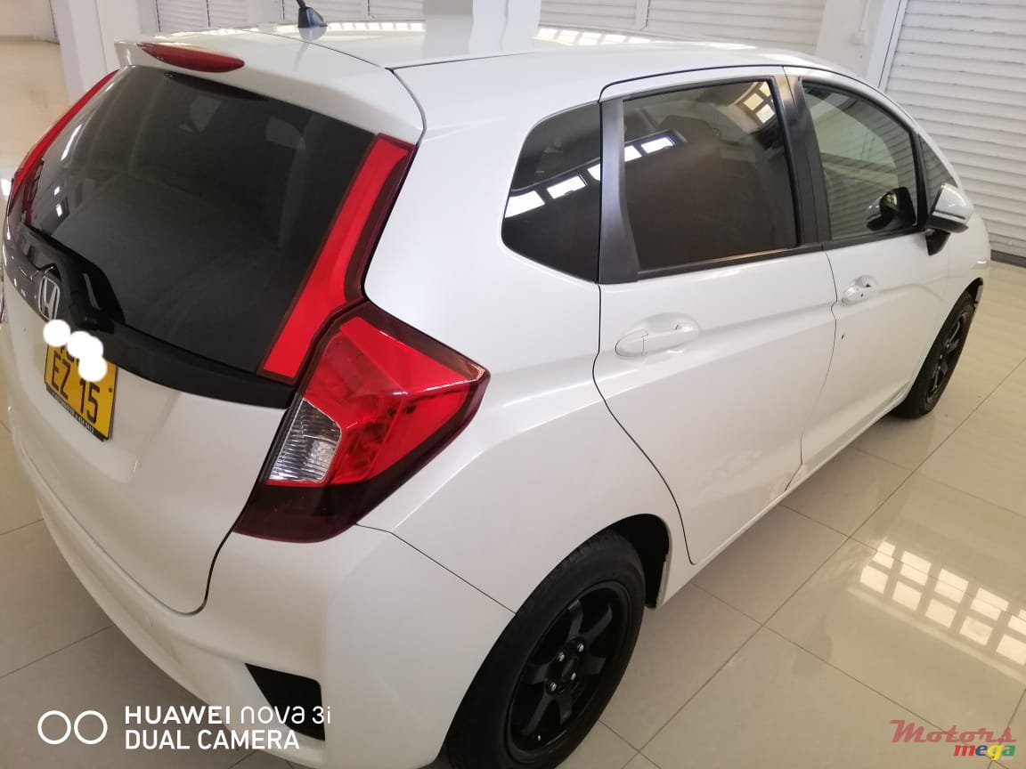 2015' Honda Fit photo #1
