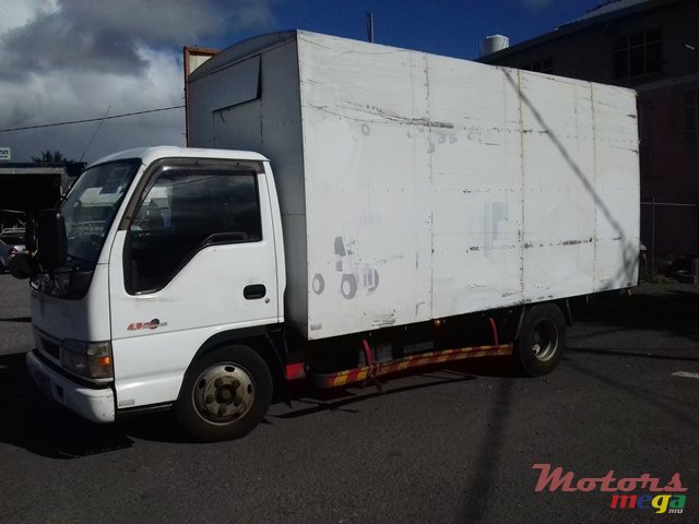 2003' Isuzu elf photo #5