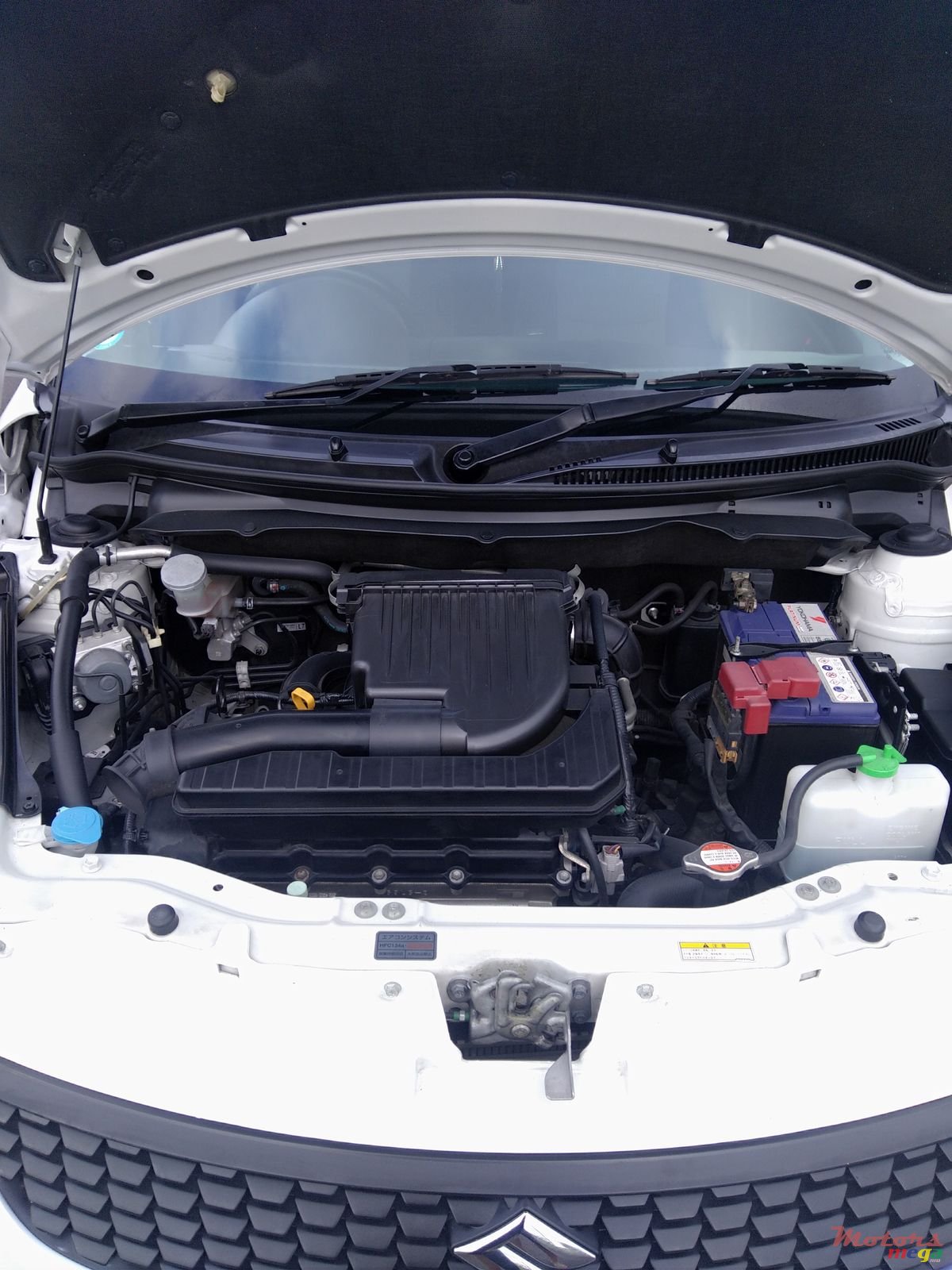 2012' Suzuki Swift photo #6