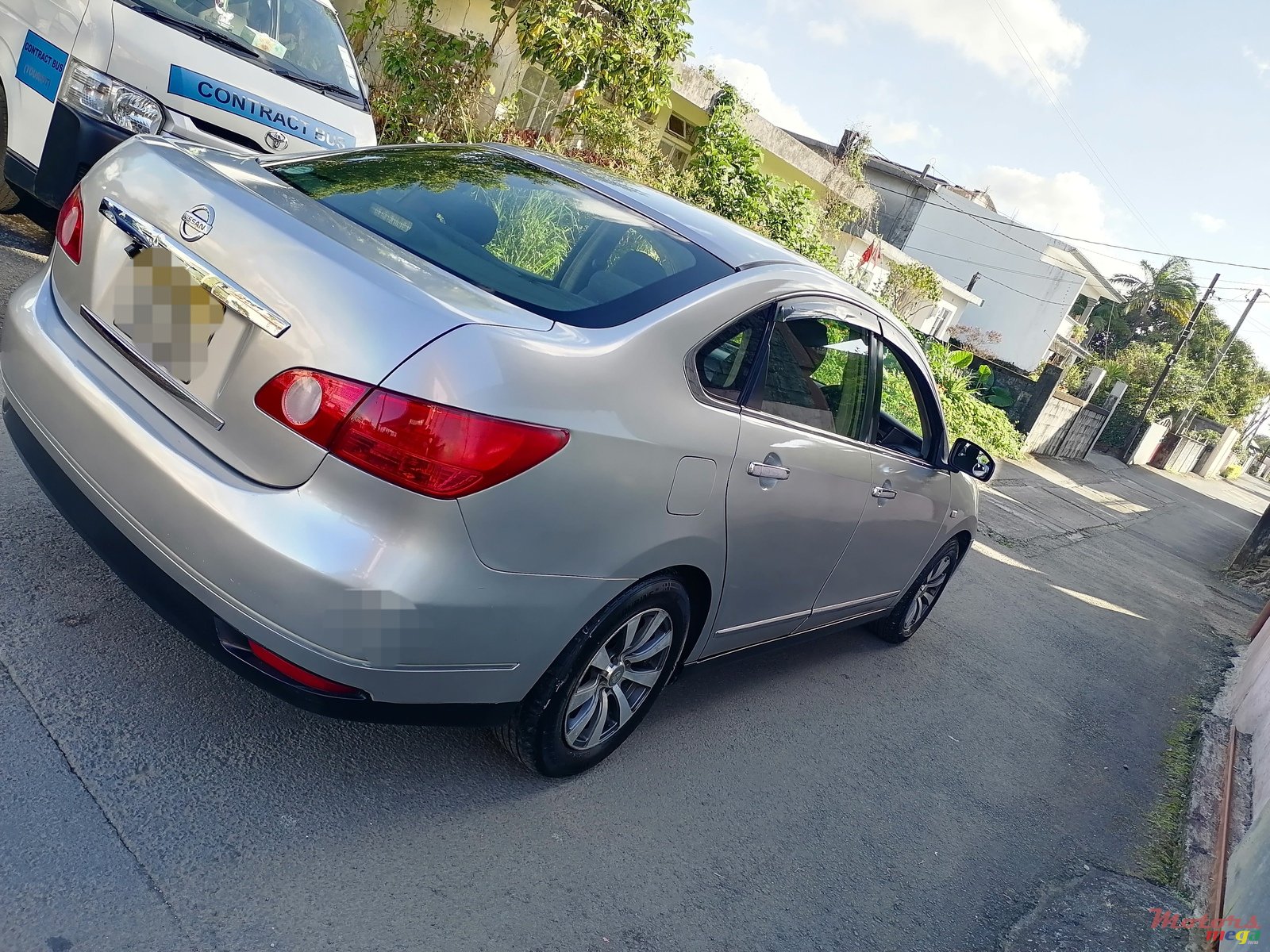 2008' Nissan Bluebird photo #1