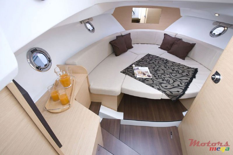 2015' Flagship photo #2