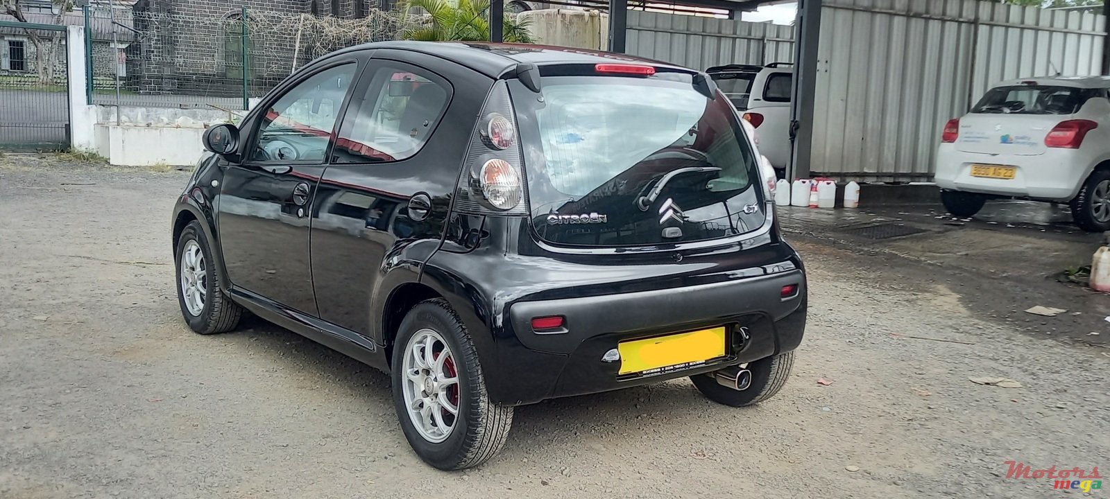 2012' Citroen C1 photo #2