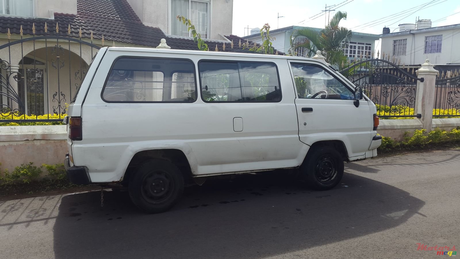 1989' Toyota LiteAce photo #1