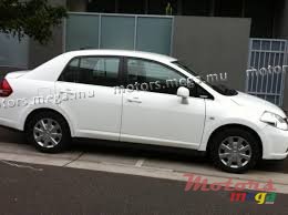 2007' Nissan Tiida photo #1