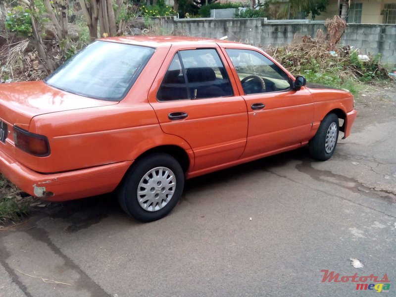 1992' Nissan Sunny B13 photo #3