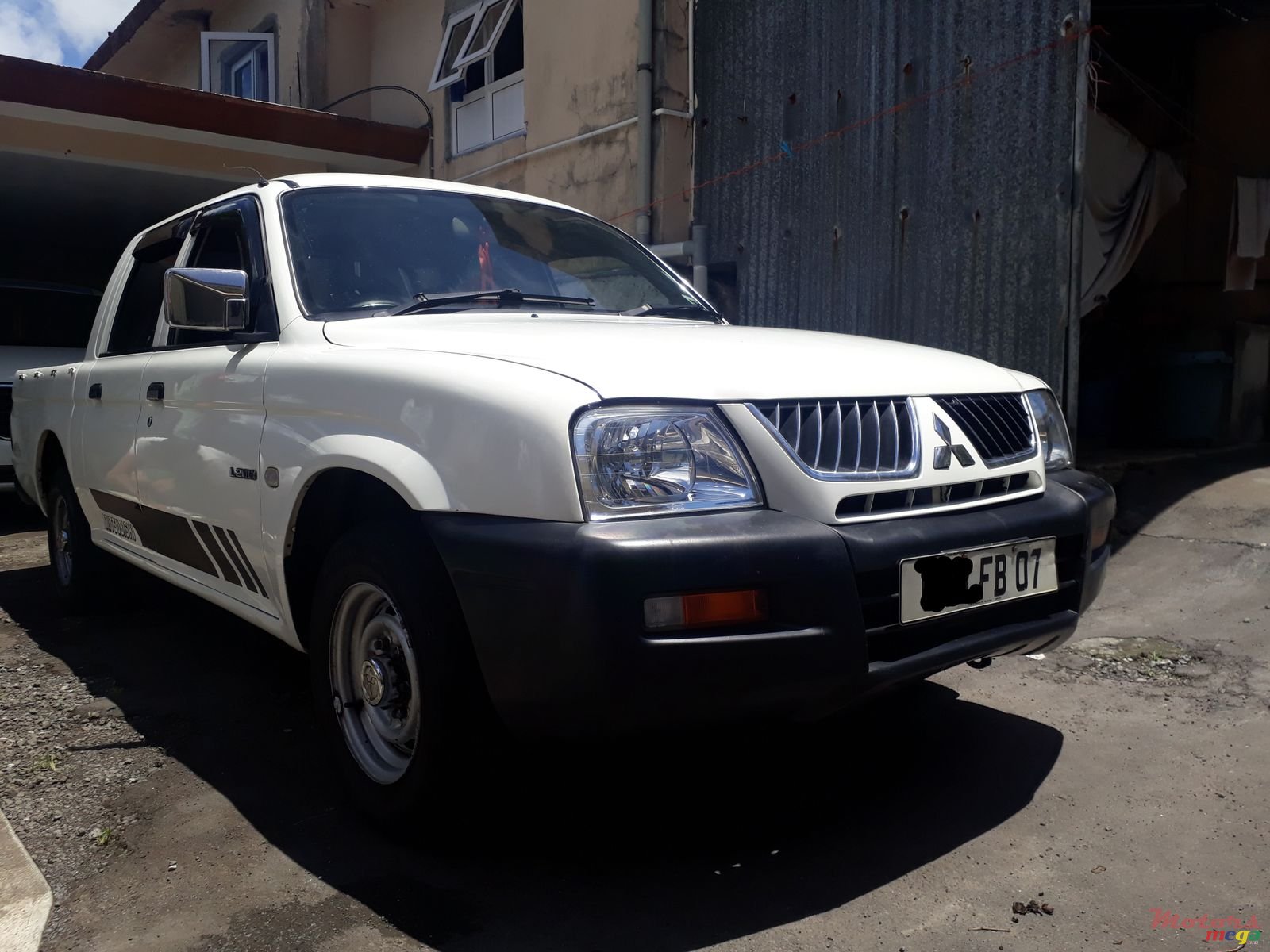 2007' Mitsubishi L 200 photo #1