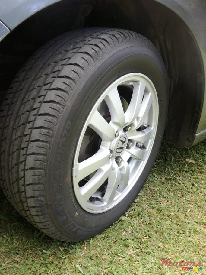 2009' Honda Accord photo #2