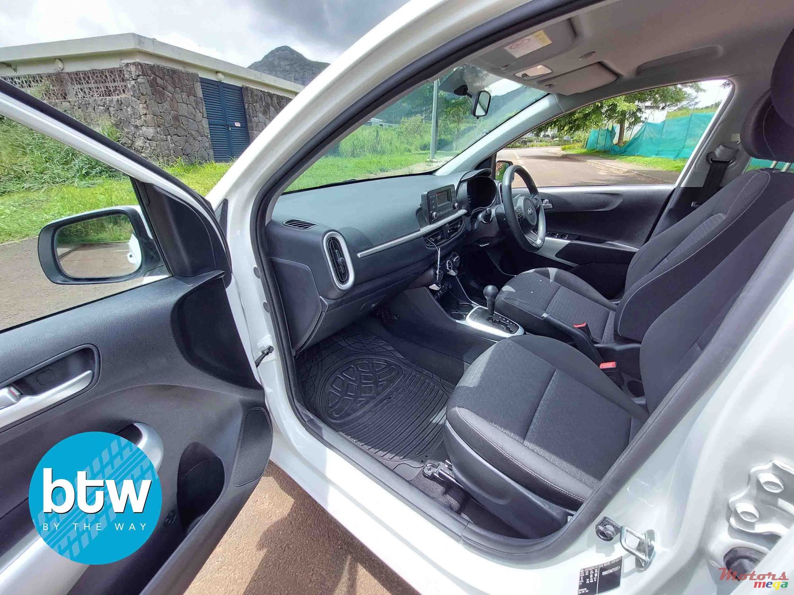 2017' Kia Picanto photo #4