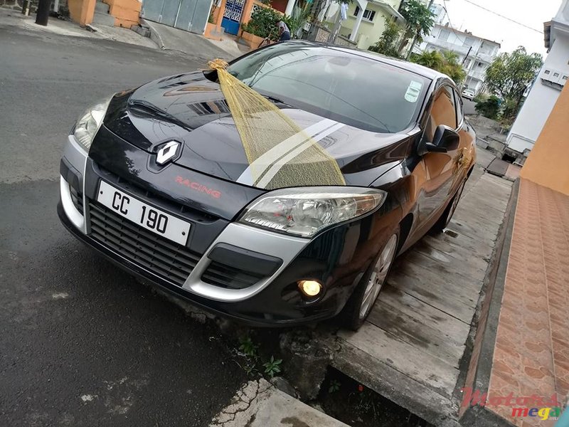 2009' Renault Megane dorigine photo #4