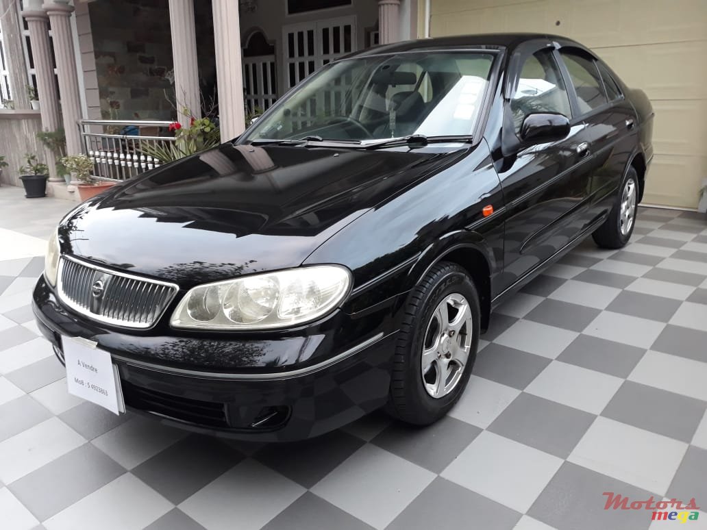 2004' Nissan Sunny photo #1