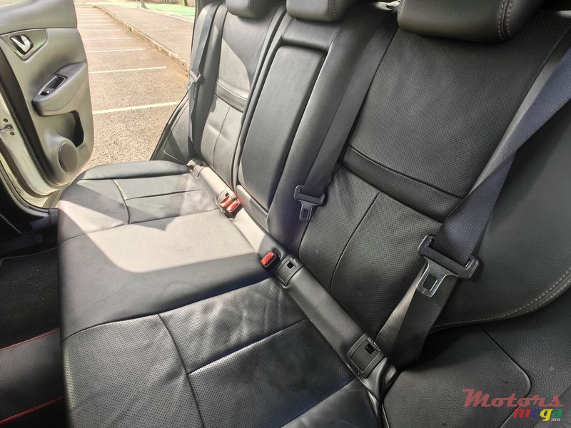 2015' Nissan Qashqai 1.6d CVT Acenta photo #4