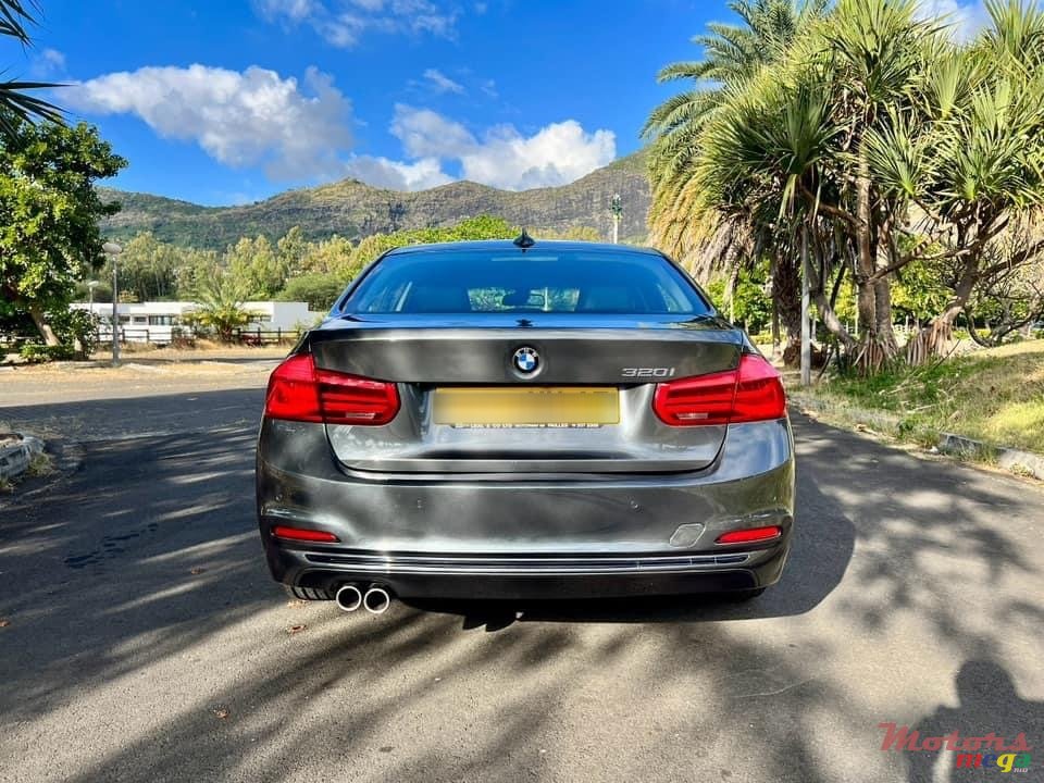 2015' BMW 320 photo #4