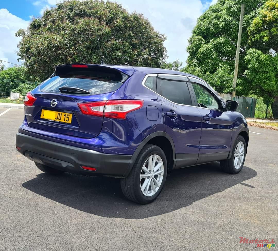 2015' Nissan Qashqai photo #3