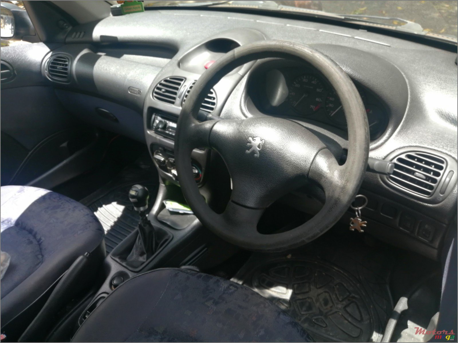 2001' Peugeot 206 photo #7