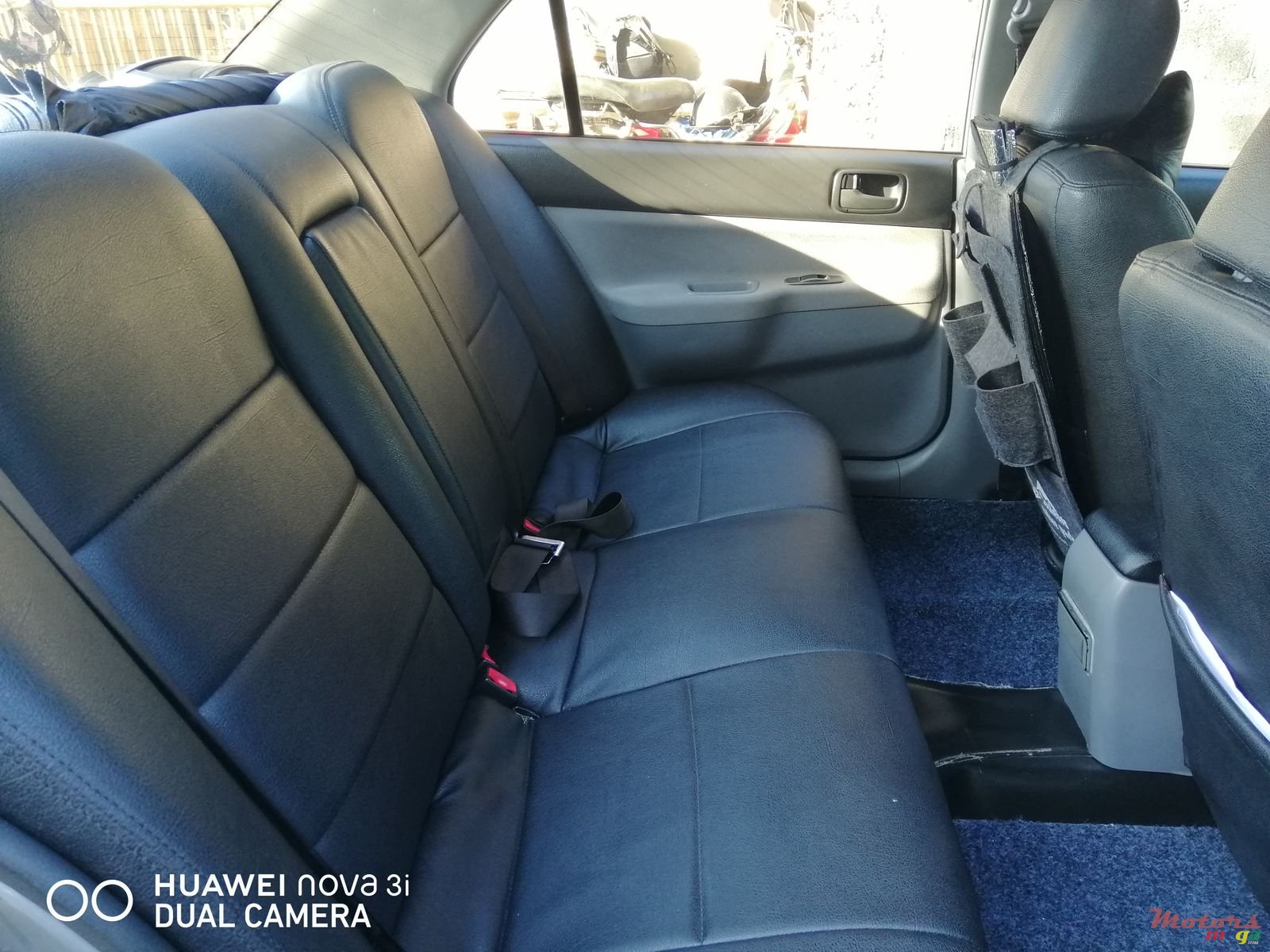 2006' Mitsubishi Lancer photo #4