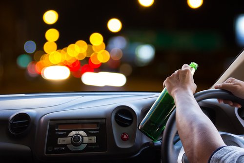 Sécurité routière : l’interdiction totale d’alcool au volant est-elle la solution?