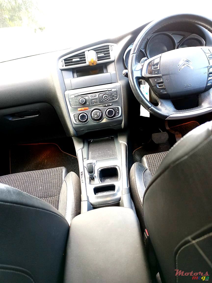 2012' Citroen C4 photo #4