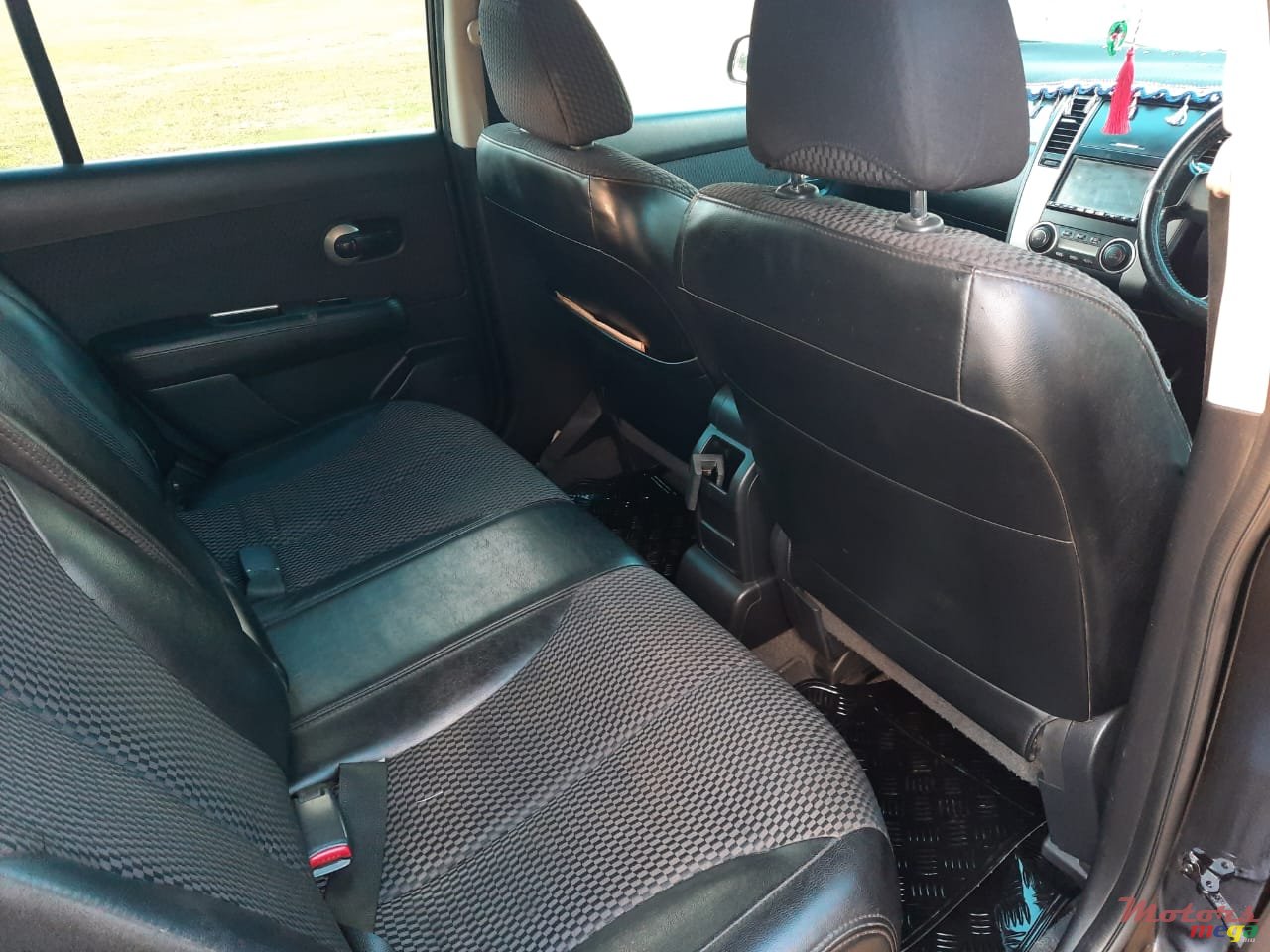 2009' Nissan Tiida photo #7