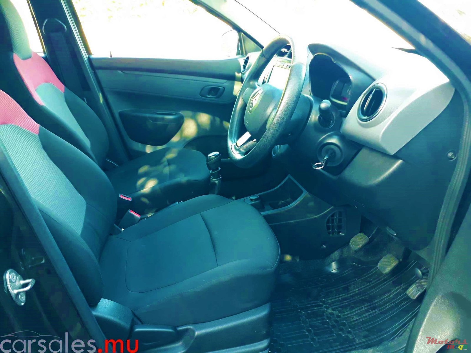 2018' Renault Kwid 0.8 RXT photo #5